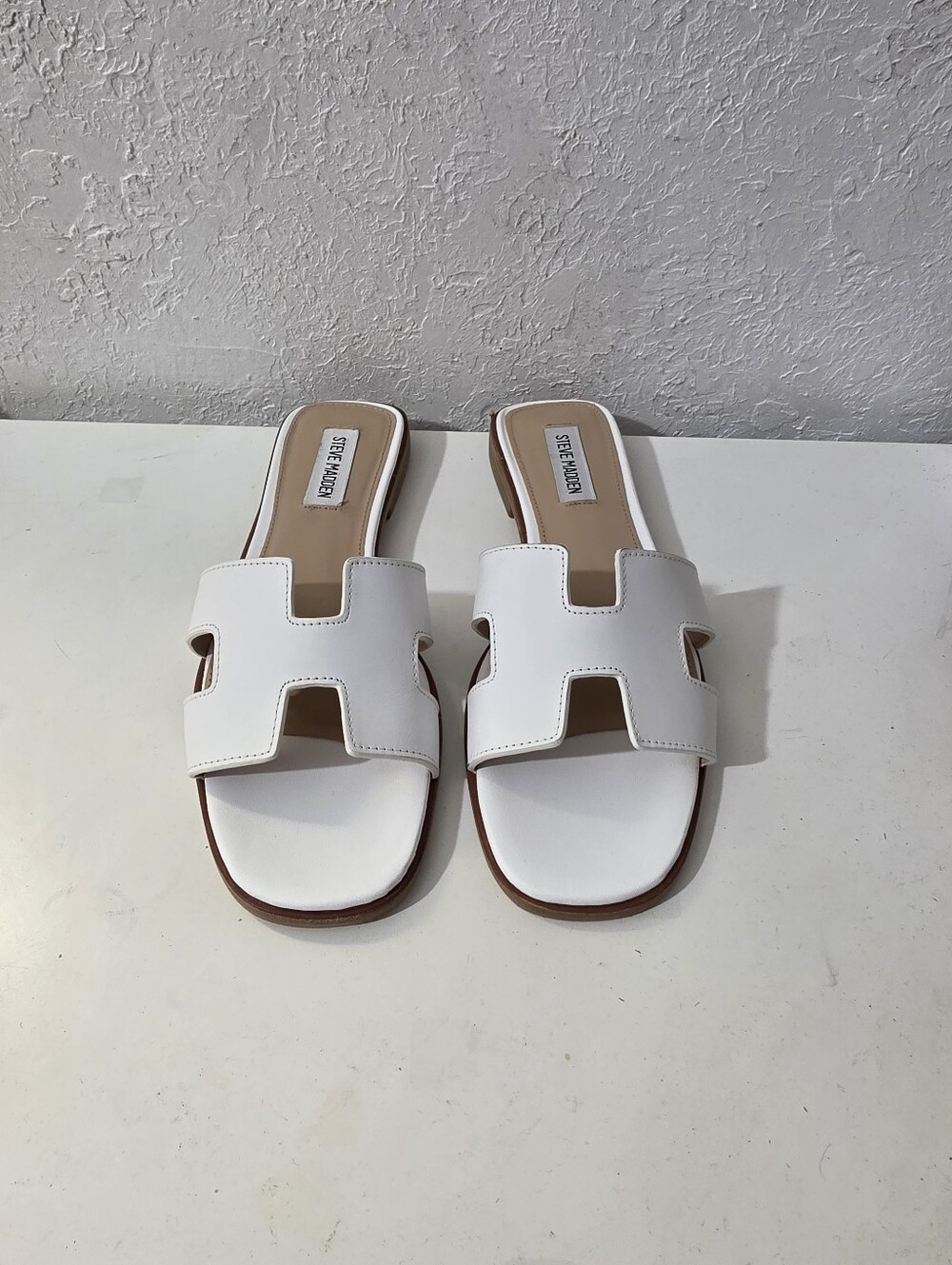 Steve Madden Hadyn White Slip-On Leather Sandals Shoes Women's Size 8